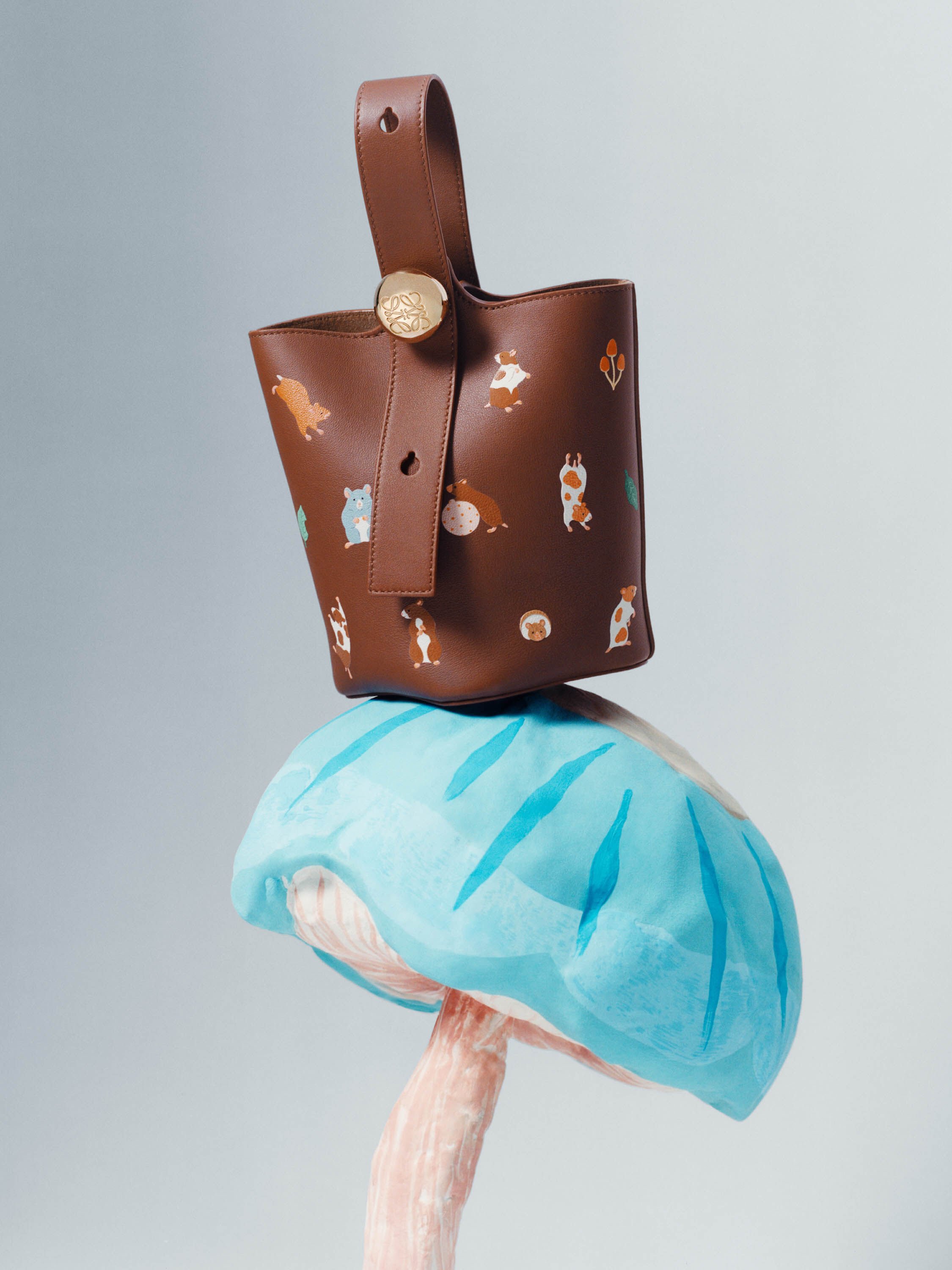 Loewe Designer Bags Clothing Accessories for Women Men